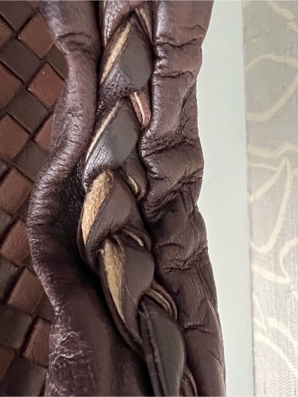 Authentic Bottega Venetta Intrecciato Shoulder Bag - Picture 4 of 11